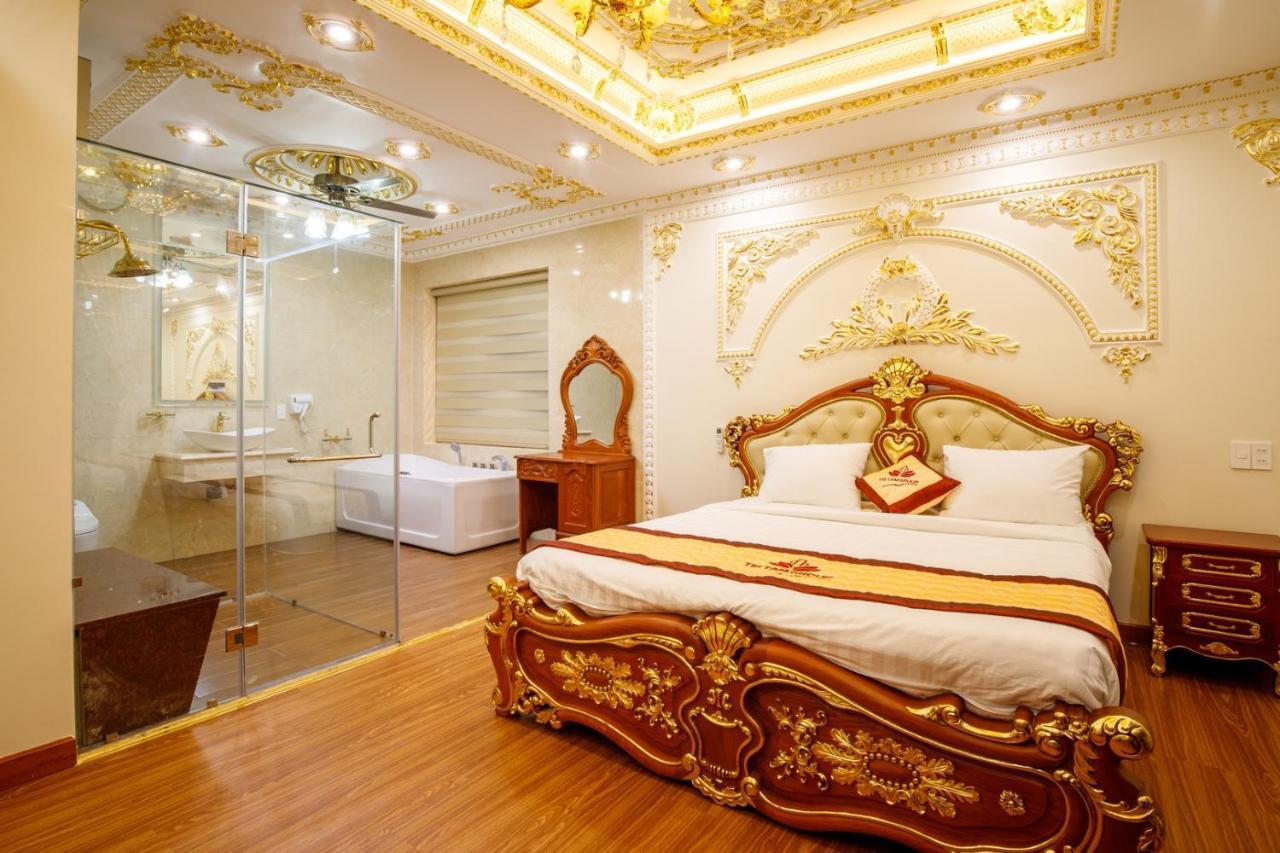 Tri Tam Hotel - Khach San Tri Tam Ben Luc Zewnętrze zdjęcie