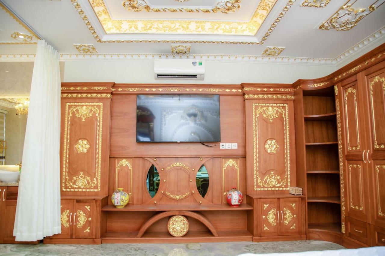 Tri Tam Hotel - Khach San Tri Tam Ben Luc Zewnętrze zdjęcie